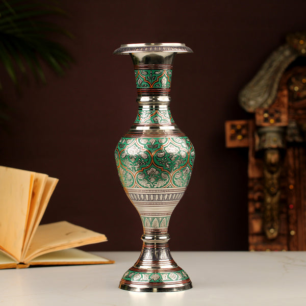 Harit Rajat Vase