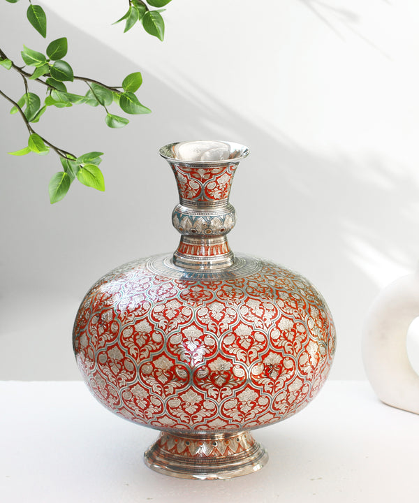 Manik Rajat Vase