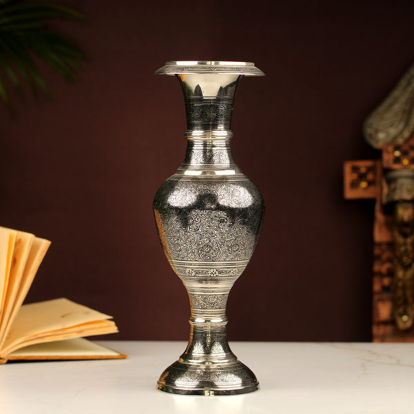 Shyam Rajat Vase