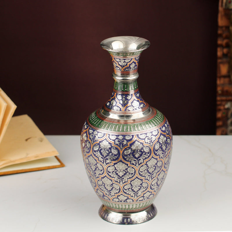Neel Rajat Vase