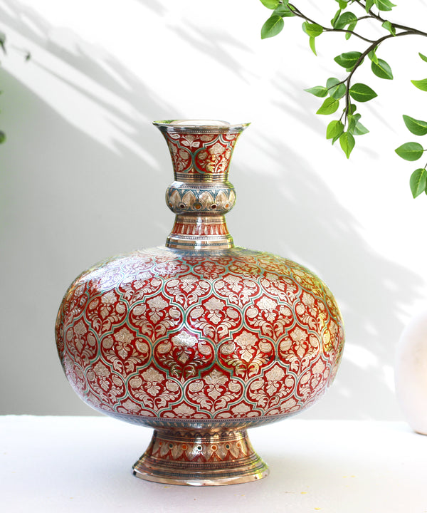 Manik Rajat Vase